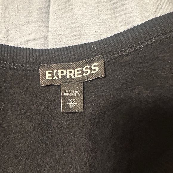 Express Black Sweatshirt - Picture 2 of 4